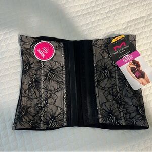 Maidenform NWT Black Shapewear with Lace Overlay -Size XL